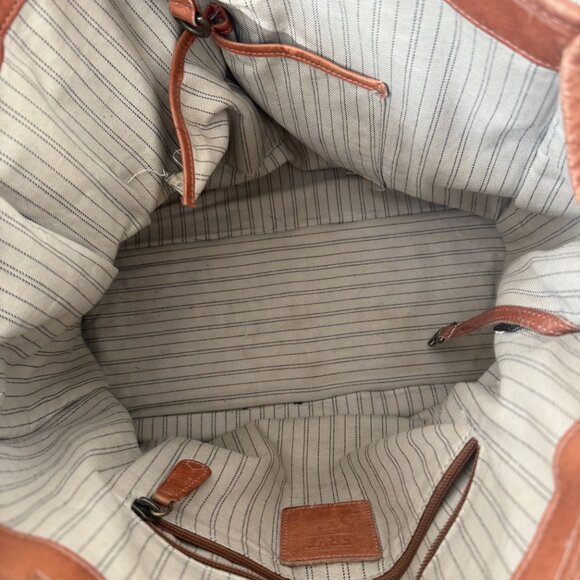 Frye Campus Shopper Leather Tote NWOT - Picture 8 of 8